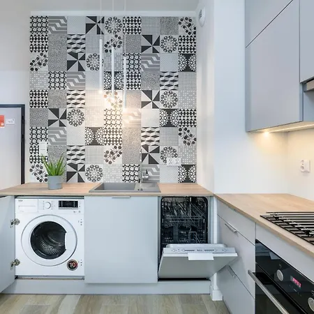 Fabryczna By Renters Poznan