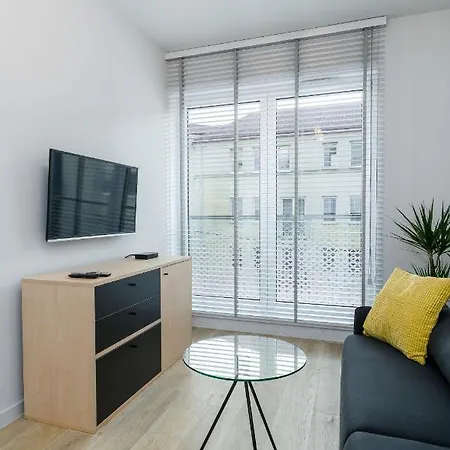 Fabryczna By Renters * Poznan