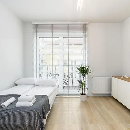 Fabryczna By Renters *